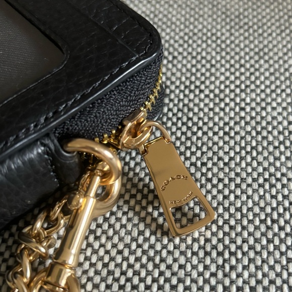 Coach Zip Card Case
PRICE FIRM - Picture 5 of 7